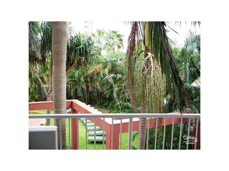 132 Ferny Ave  Australis Soverign, Surfers Paradise QLD 4217