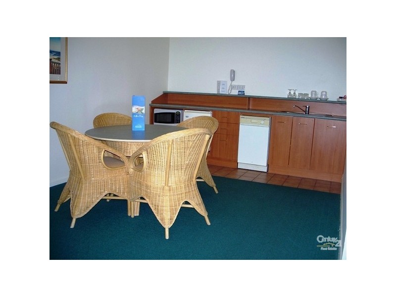 132 Ferny Ave  Australis Soverign, Surfers Paradise QLD 4217