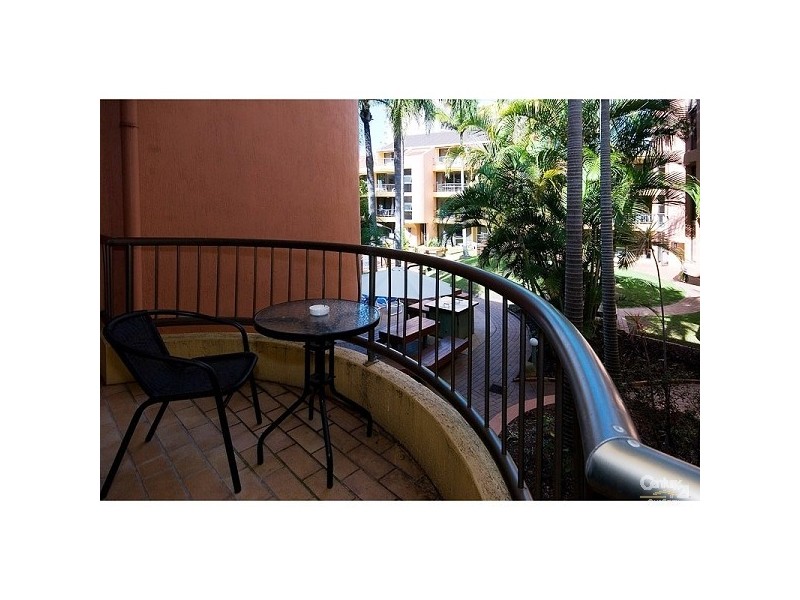 38 Enderley Ave, Surfers Paradise QLD 4217