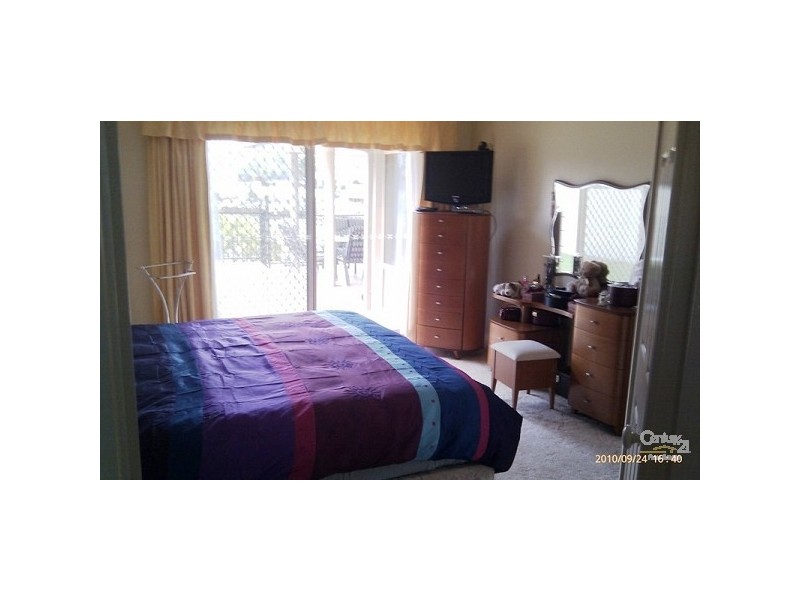 44 Barrier Reef Drive, Mermaid Waters QLD 4218