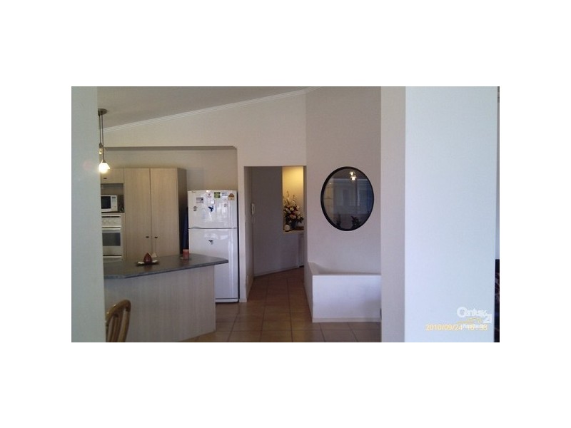 44 Barrier Reef Drive, Mermaid Waters QLD 4218