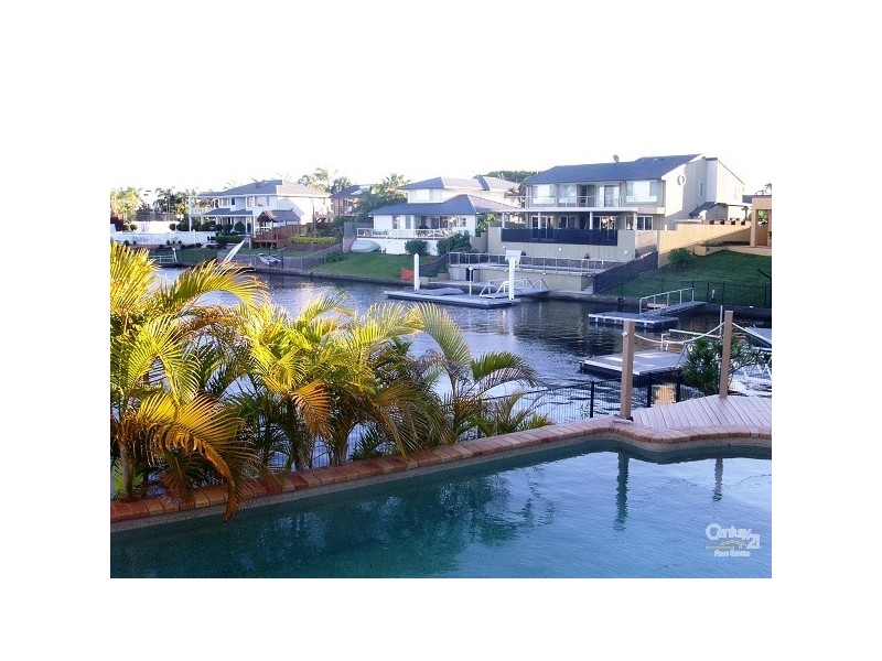 44 Barrier Reef Drive, Mermaid Waters QLD 4218