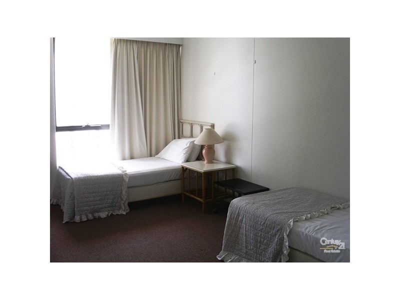 3277 Surfers Blvd, Surfers Paradise QLD 4217