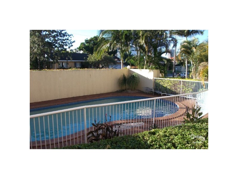 30 DALPURA STREET, Chevron Island QLD 4217