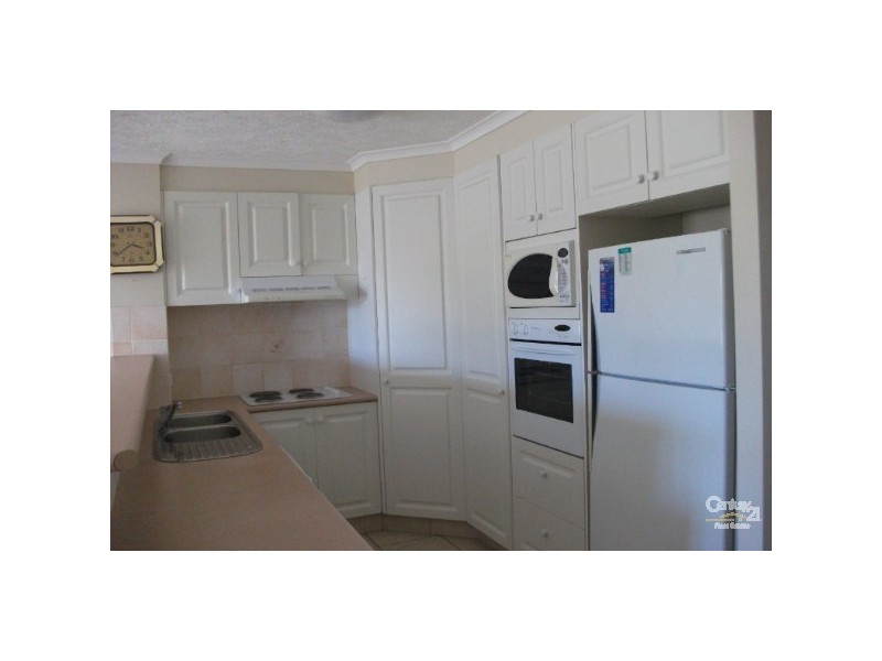 30 DALPURA STREET, Chevron Island QLD 4217