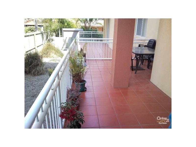 30 DALPURA STREET, Chevron Island QLD 4217