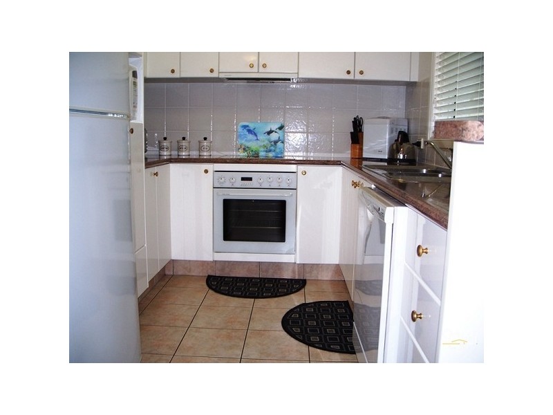 100 Cotlew Street East, Surfers Paradise QLD 4217