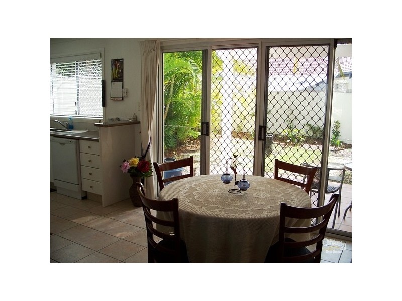 100 Cotlew Street East, Surfers Paradise QLD 4217