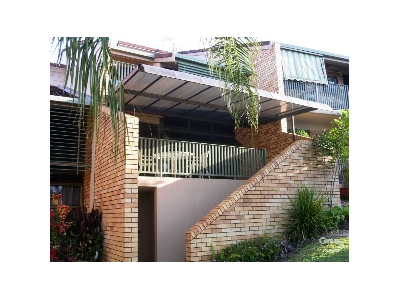 33-39 HOOKER BLVD, Broadbeach QLD 4218