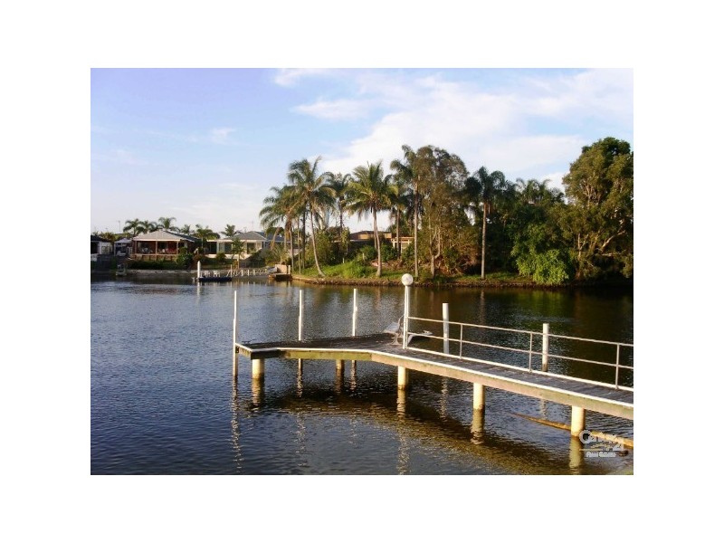 33-39 HOOKER BLVD, Broadbeach QLD 4218