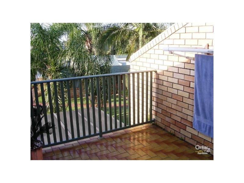 33-39 HOOKER BLVD, Broadbeach QLD 4218