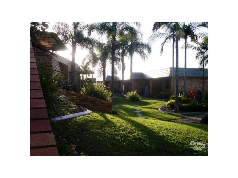 33-39 HOOKER BLVD, Broadbeach QLD 4218