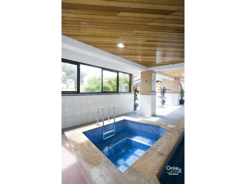 5 Clifford Street, Surfers Paradise QLD 4217