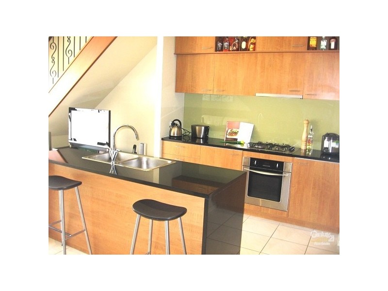 7 Elliott St, Surfers Paradise QLD 4217