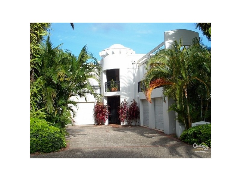 100 Cotlew St East, Southport QLD 4215