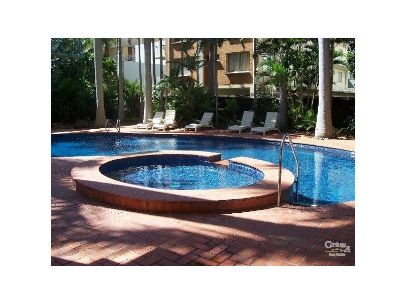 67 Ferny Ave, Surfers Paradise QLD 4217
