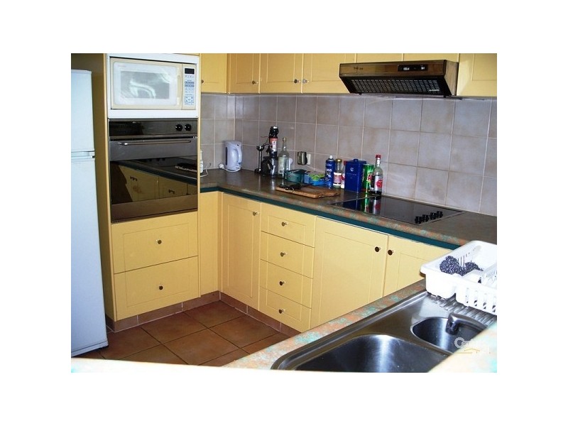 5 PALM AVE, Surfers Paradise QLD 4217