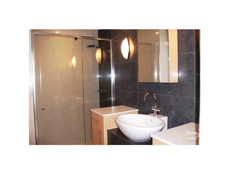 27-29 MADANG CRESCENT, Runaway Bay QLD 4216