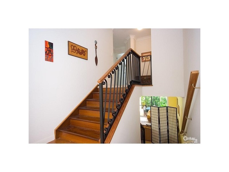 100 Cotlew St East, Southport QLD 4215