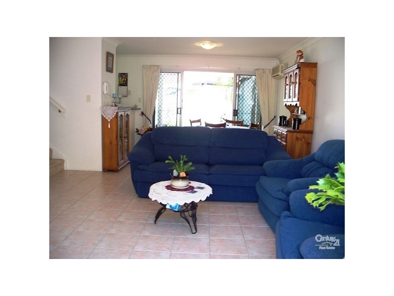 100 Cotlew St  East, Southport QLD 4215