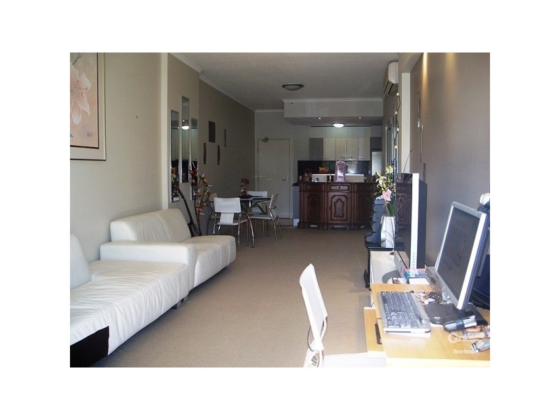 21 Cypress Ave, Surfers Paradise QLD 4217