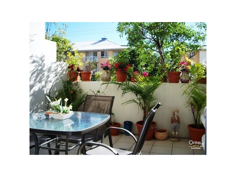 21 Cypress Ave, Surfers Paradise QLD 4217