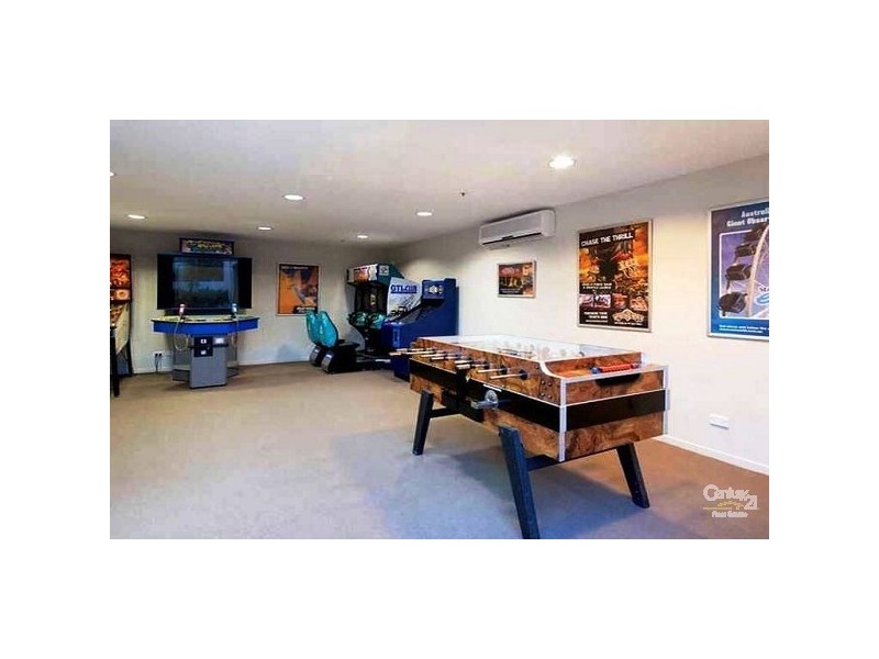 21 Cypress Ave, Surfers Paradise QLD 4217