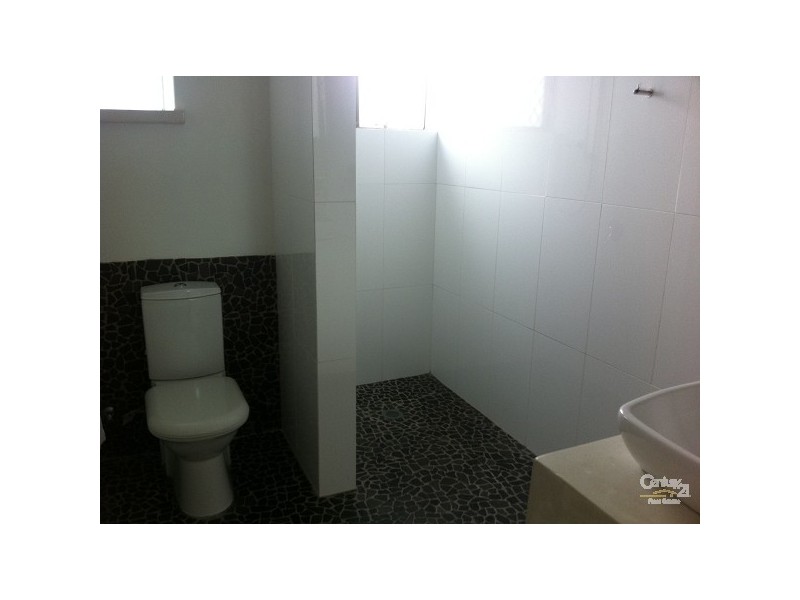 2 Te Peters Drive, Broadbeach QLD 4218