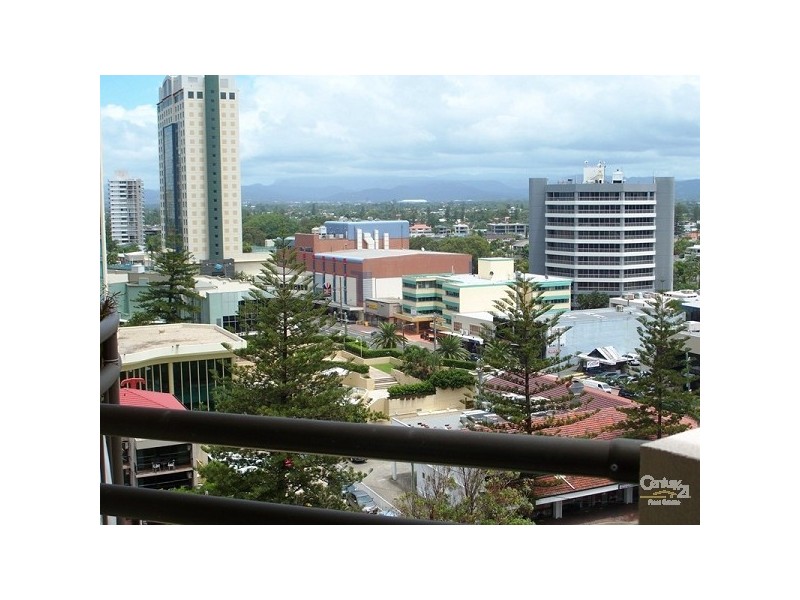 18 HANLAN ST, Surfers Paradise QLD 4217