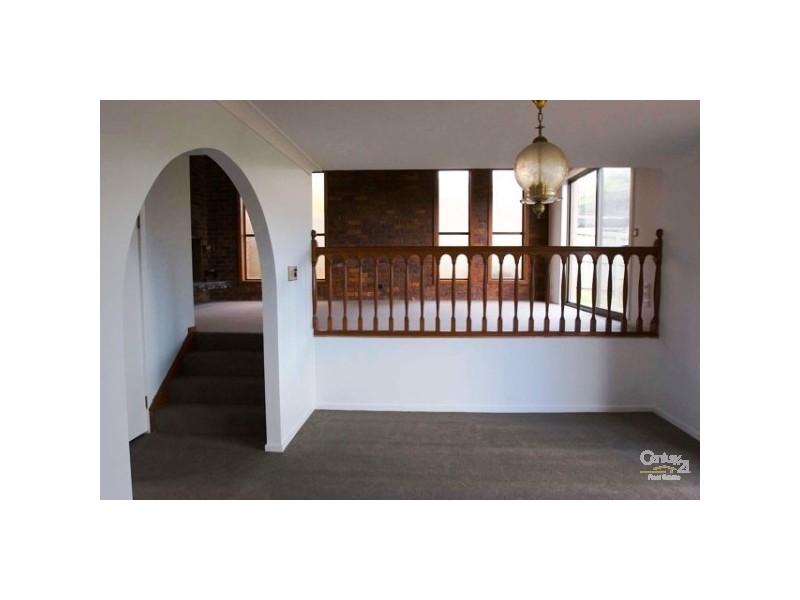 17 Currumburra Road, Ashmore QLD 4214