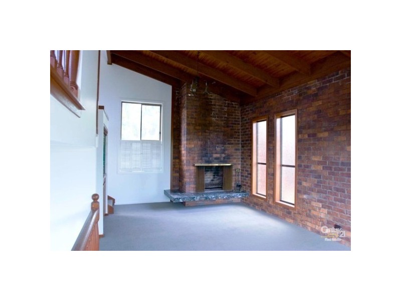 17 Currumburra Road, Ashmore QLD 4214