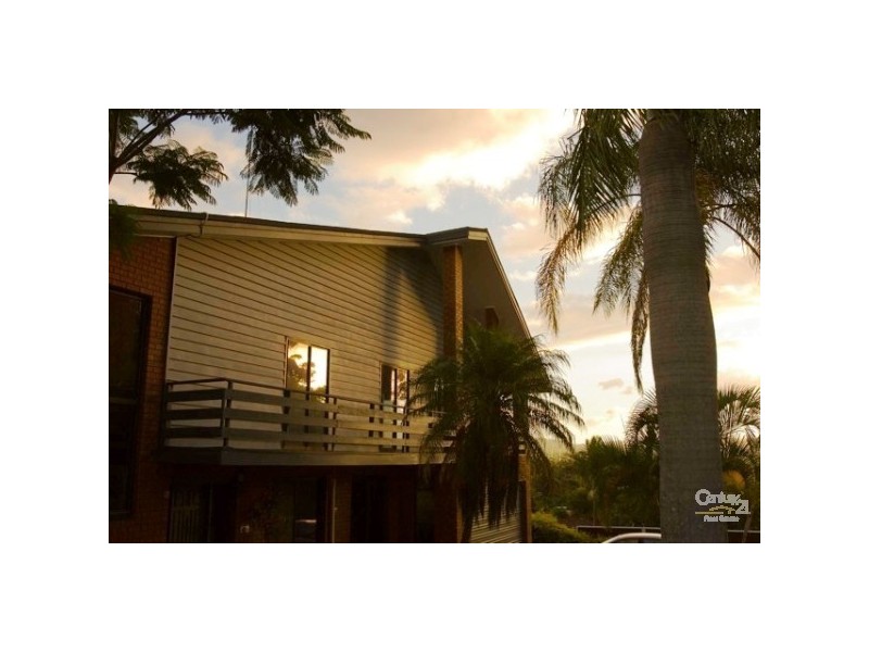 17 Currumburra Road, Ashmore QLD 4214