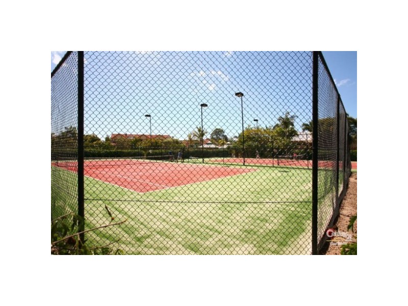 71/125 Santa Cruz Blvd, Clear Island Waters QLD 4226