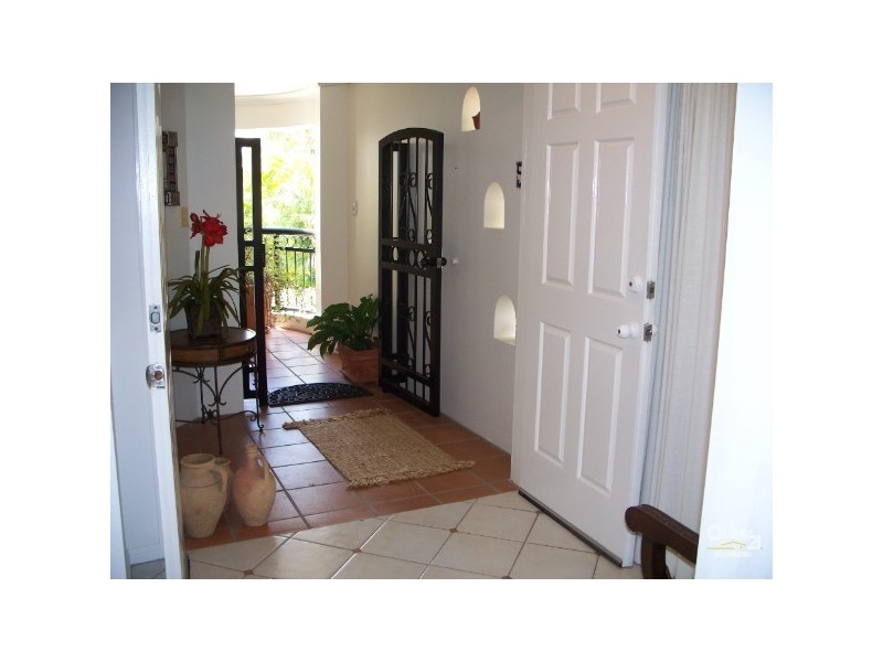 100 Cotlew St East, Southport QLD 4215