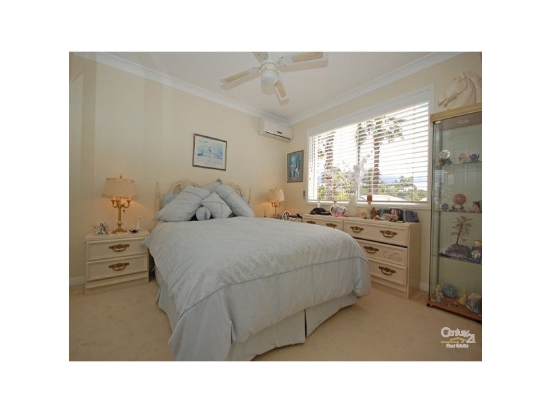 100 Cotlew St East Aegean, Southport QLD 4215