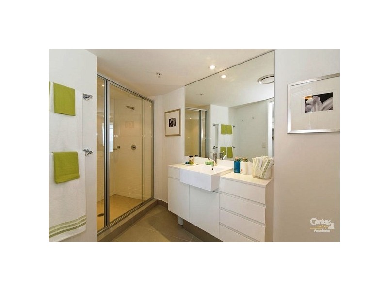 5 Lawson Street, Southport QLD 4215