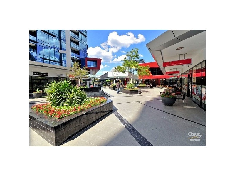 5 Lawson Street, Southport QLD 4215