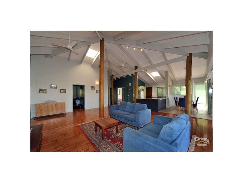 93 Orient Dr, Sunrise Beach QLD 4567