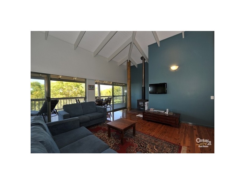 93 Orient Dr, Sunrise Beach QLD 4567
