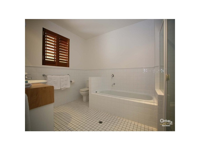 1/20 Henderson St, Sunshine Beach QLD 4567