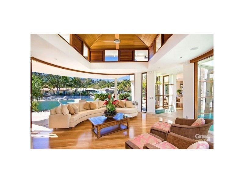 17 Wesley Crt, Noosa Heads QLD 4567