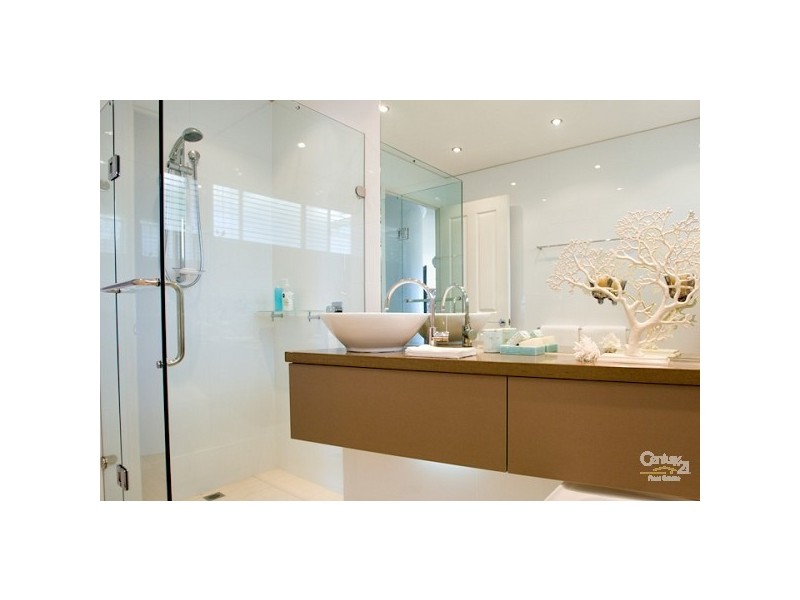 1/29 Tingira Cres, Sunrise Beach QLD 4567