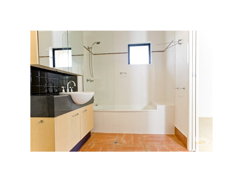 1/16 Bluefin Court, Noosaville QLD 4566