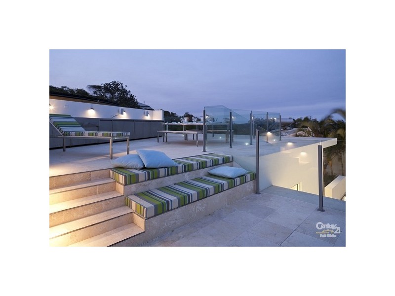 5 Seaview Terrace, Sunshine Beach QLD 4567