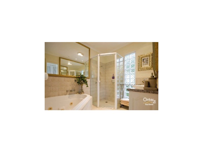 9 Wesley Court, Noosa Heads QLD 4567