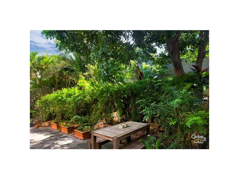 1/10 Crank Street, Sunshine Beach QLD 4567