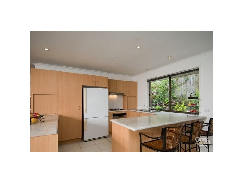 8 Moonare Crescent, Noosa Heads QLD 4567