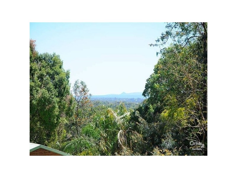 8 Moonare Crescent, Noosa Heads QLD 4567