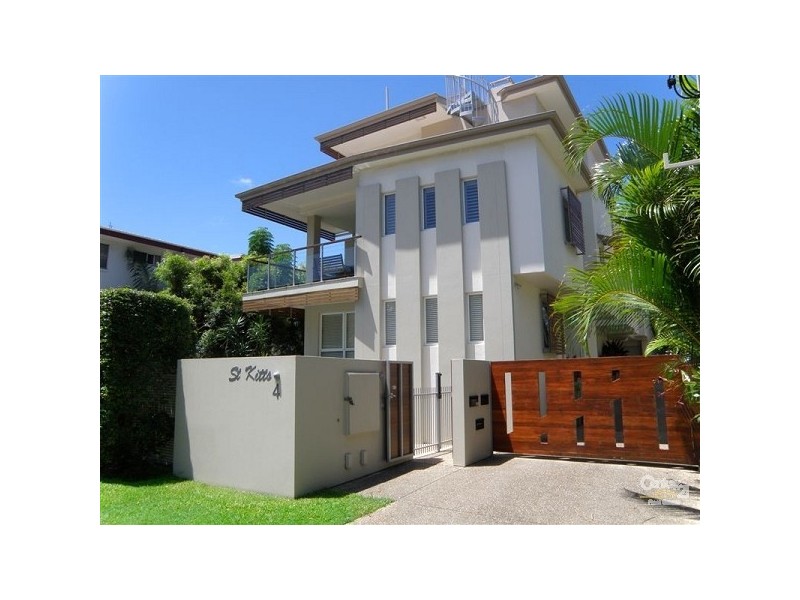 2/4 Howard Street, Noosaville QLD 4566