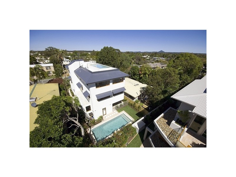 55 Elizabeth St, Noosaville QLD 4566